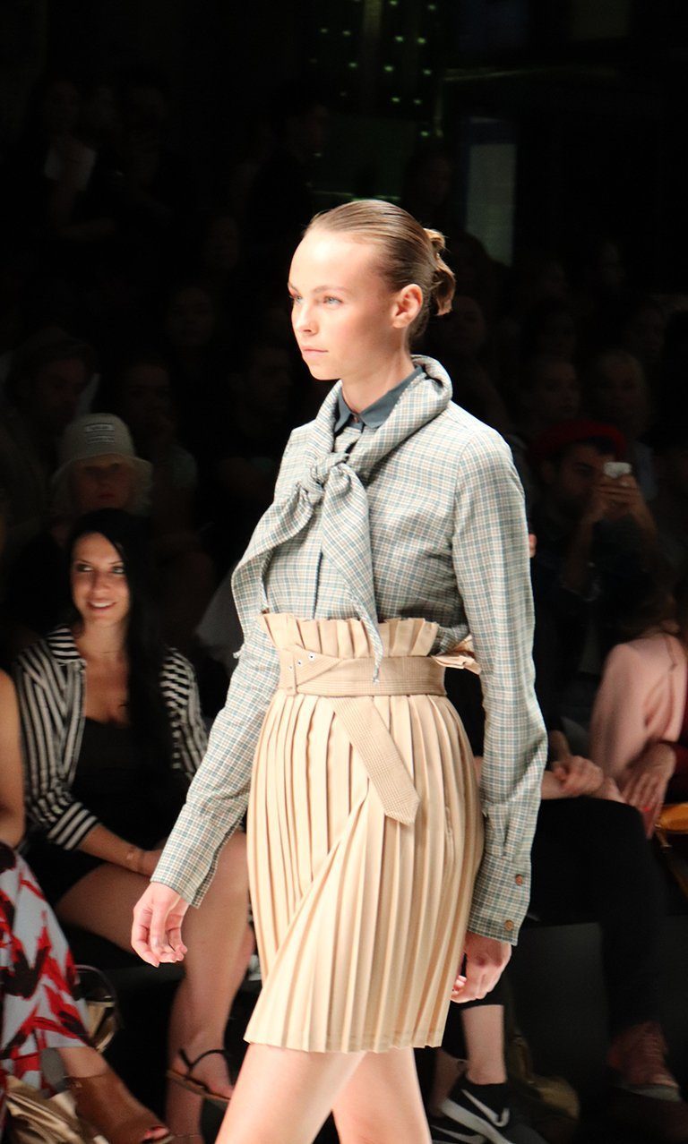 Fashion Week Berlin - Spring / Summer 19 17 My June Fashion Favorite - Jumpsuit mit Print