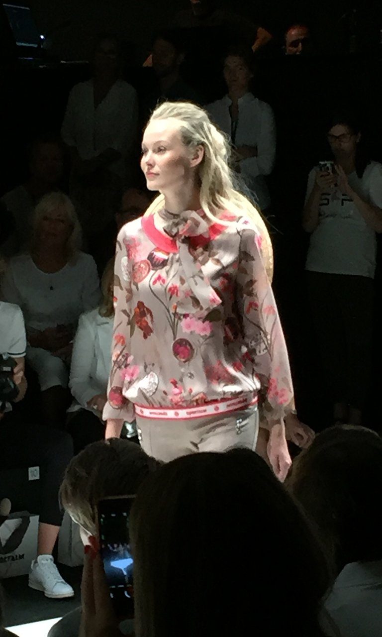 Fashion Week Berlin - Spring / Summer 19 10 My June Fashion Favorite - Jumpsuit mit Print